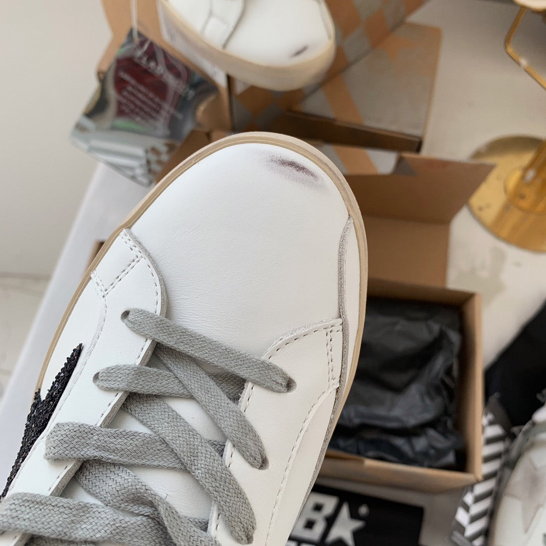 LuxluxHouse Best Quality Shoes Golden Goose