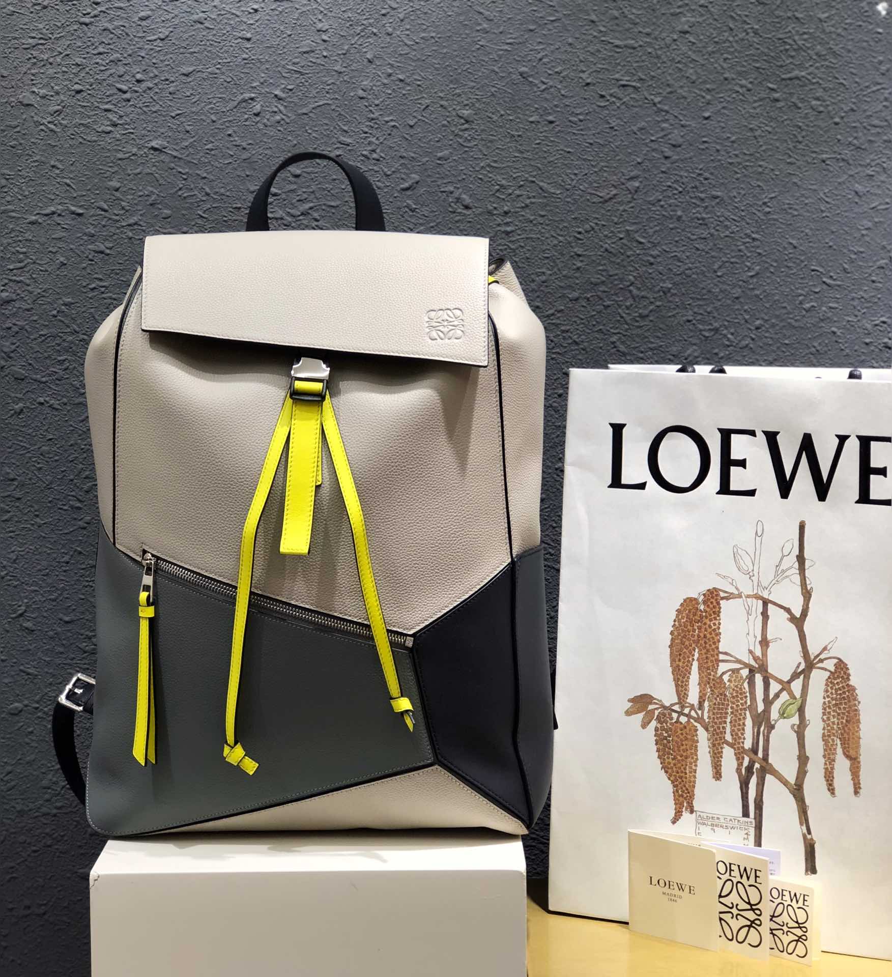 LuxluxHouse Best Quality Bags Loewe