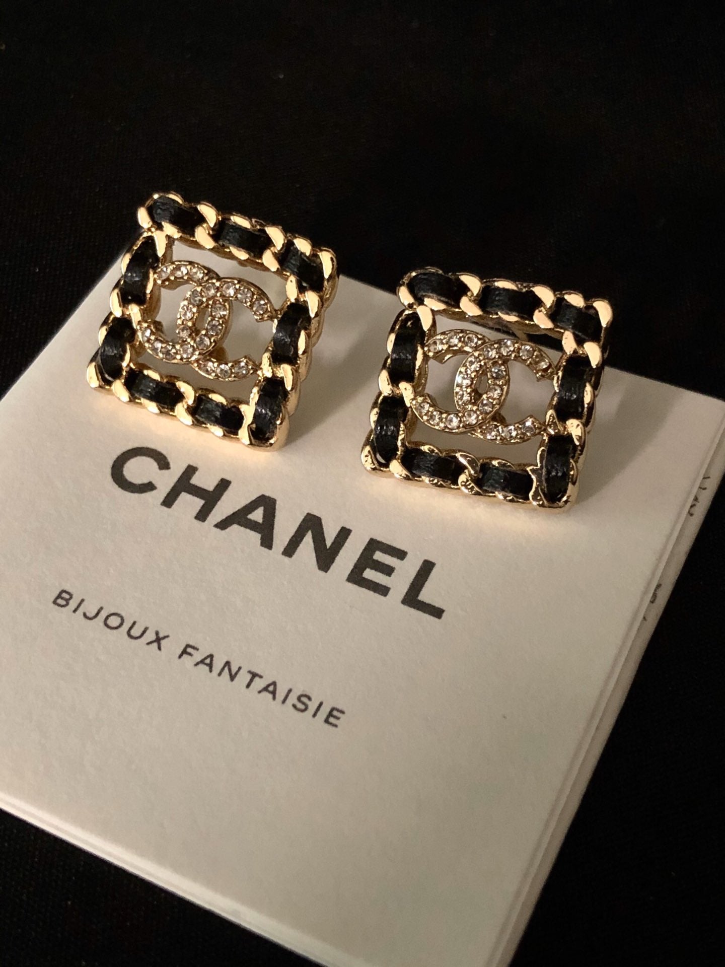 LuxluxHouse Best Quality Accessories Chanel