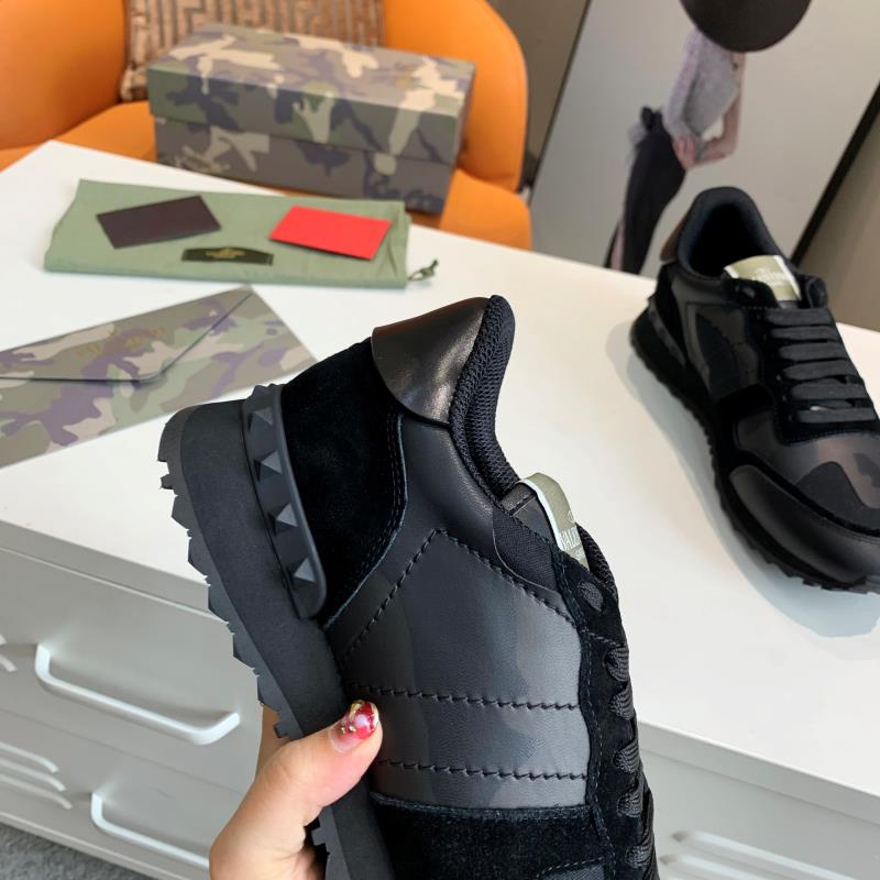 LuxluxHouse Best Quality Shoes Valentino