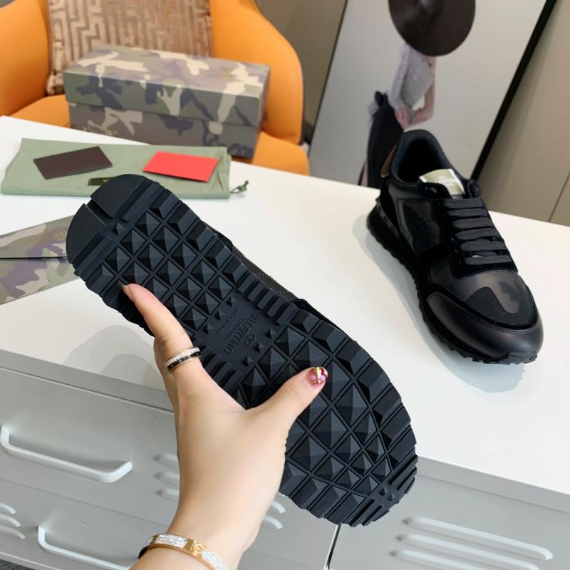 LuxluxHouse Best Quality Shoes Valentino