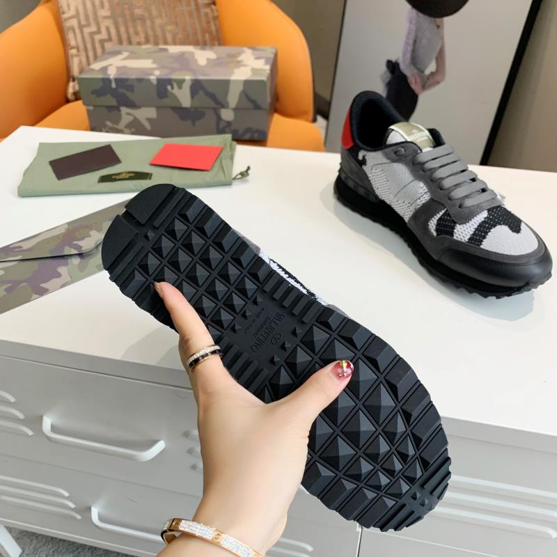 LuxluxHouse Best Quality Shoes Valentino