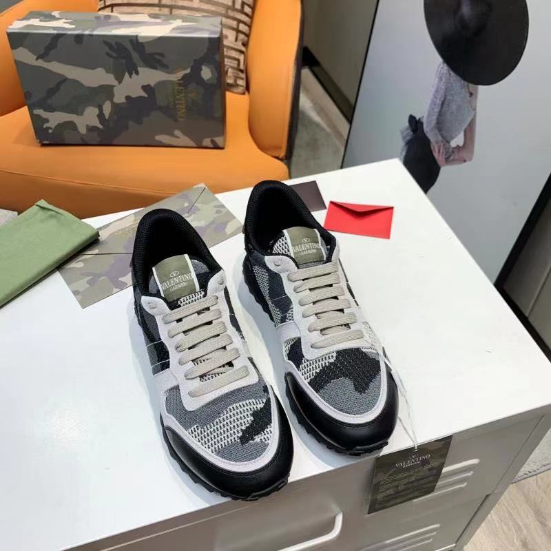 LuxluxHouse Best Quality Shoes Valentino