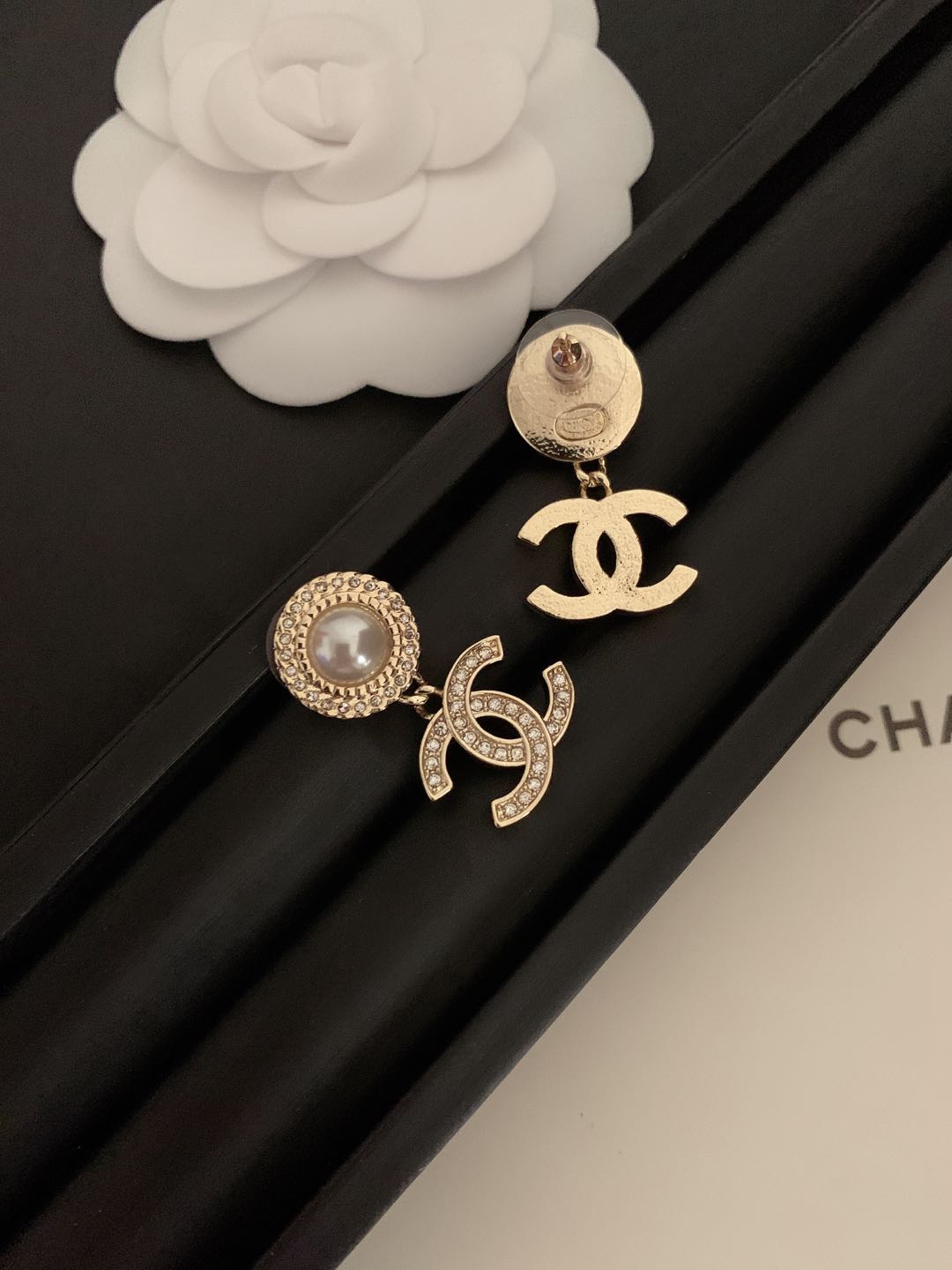LuxluxHouse Best Quality Accessories Chanel