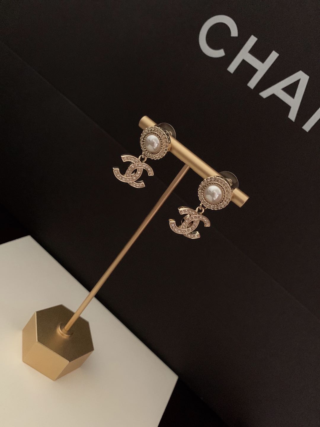 LuxluxHouse Best Quality Accessories Chanel