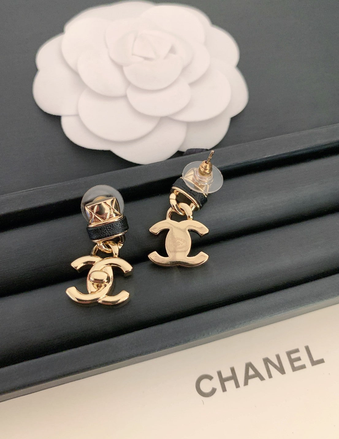 LuxluxHouse Best Quality Accessories Chanel