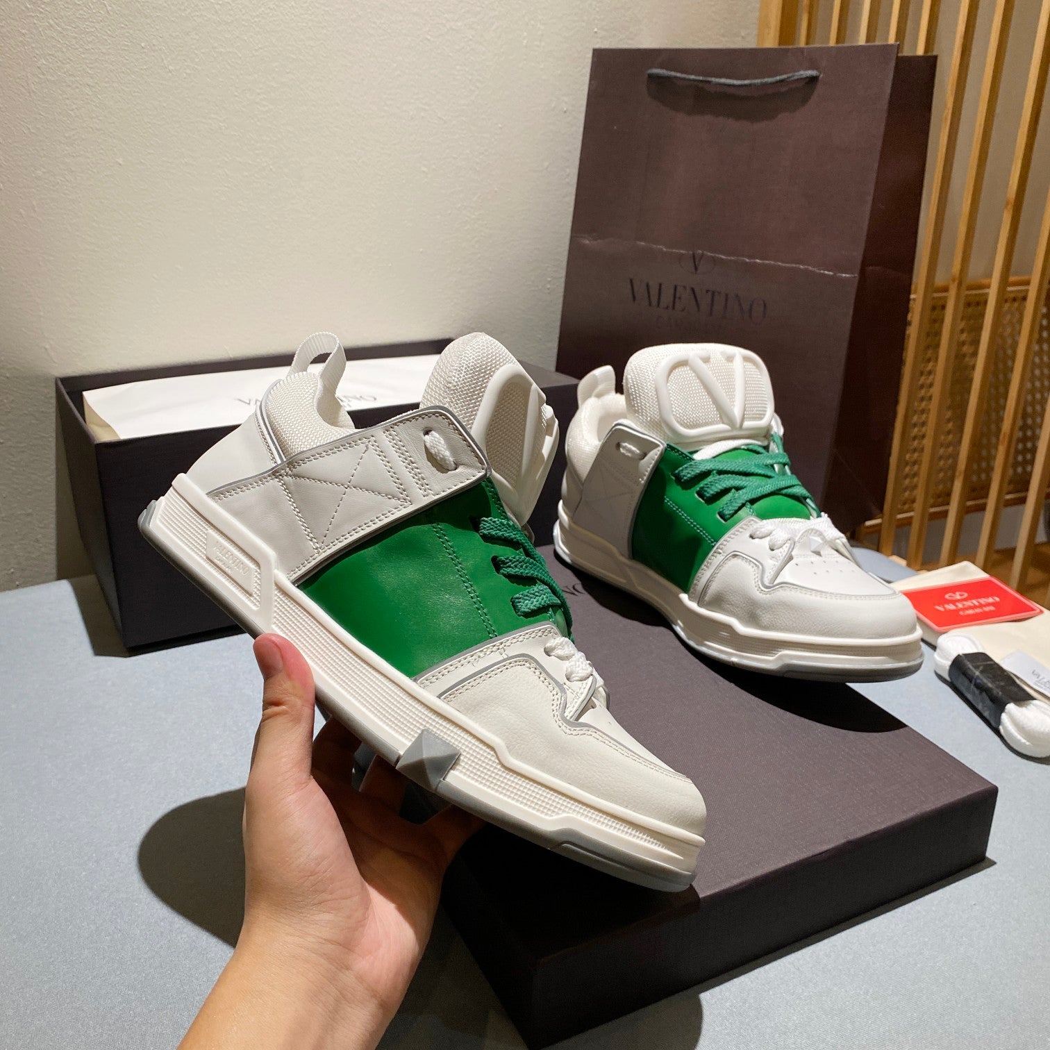 LuxluxHouse Best Quality Shoes Valentino