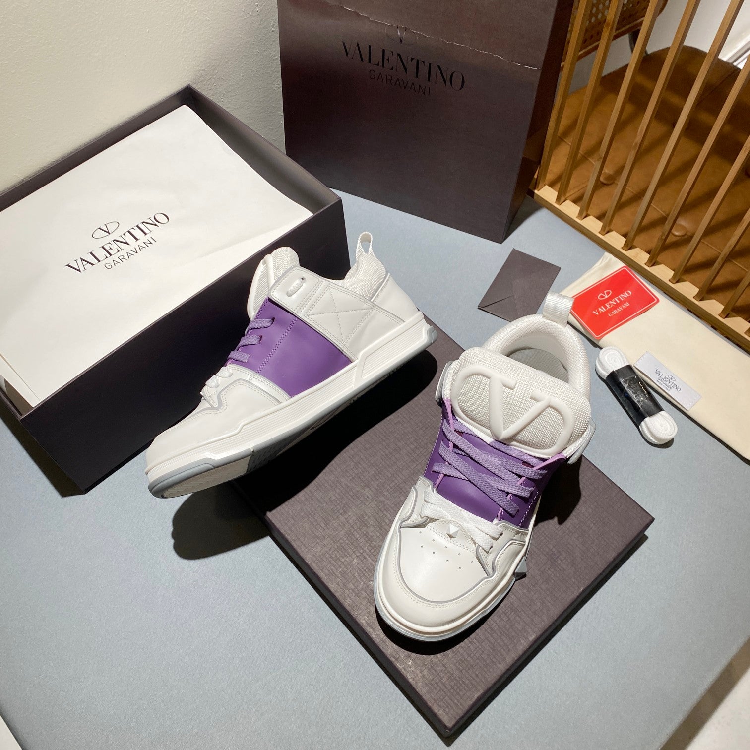 LuxluxHouse Best Quality Shoes Valentino