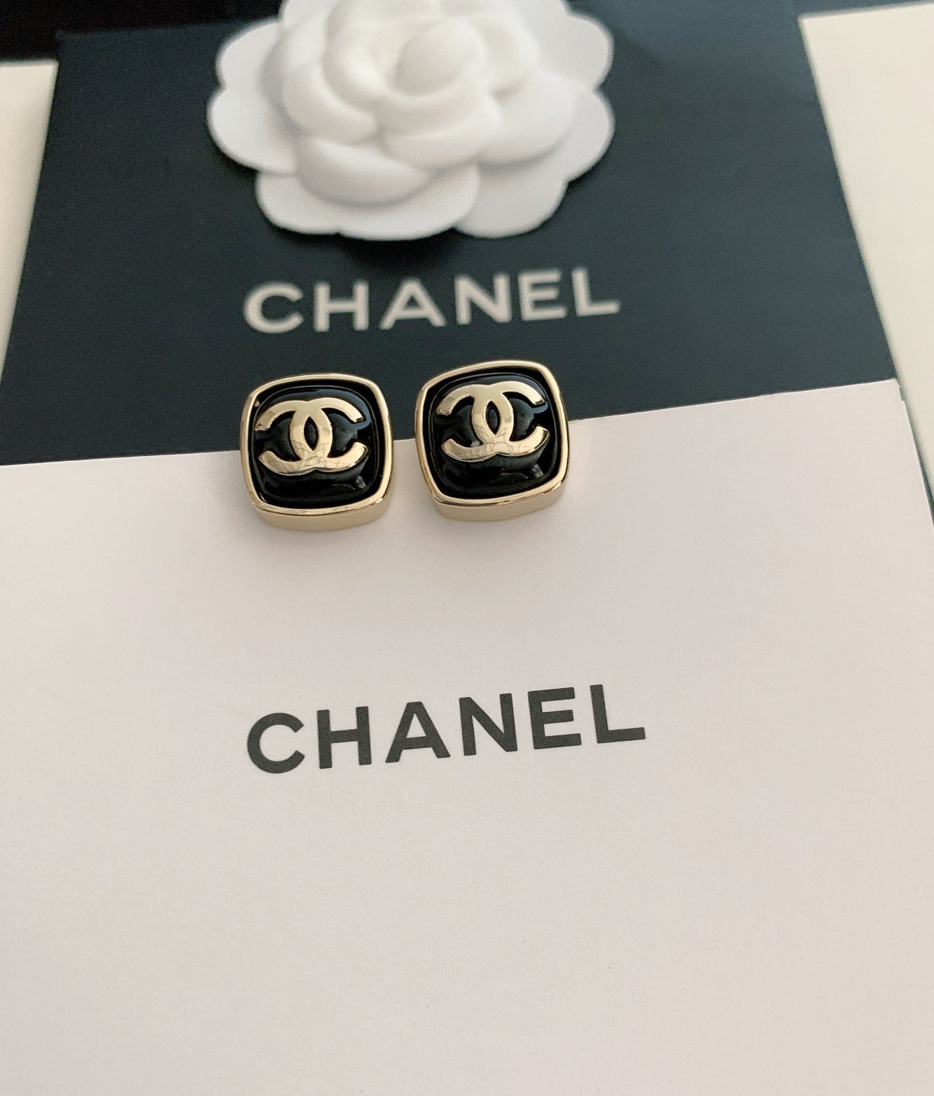 LuxluxHouse Best Quality Accessories Chanel