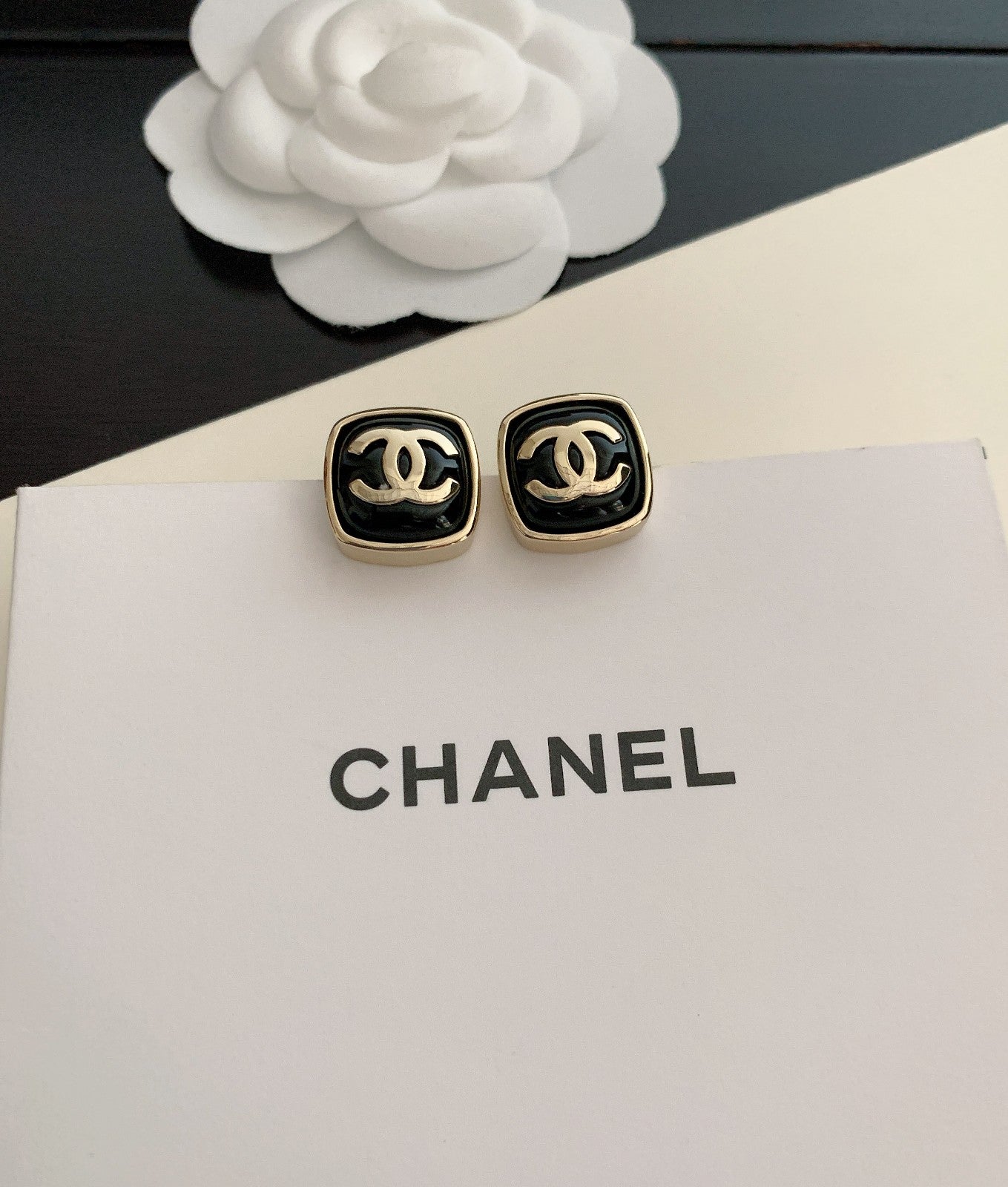 LuxluxHouse Best Quality Accessories Chanel