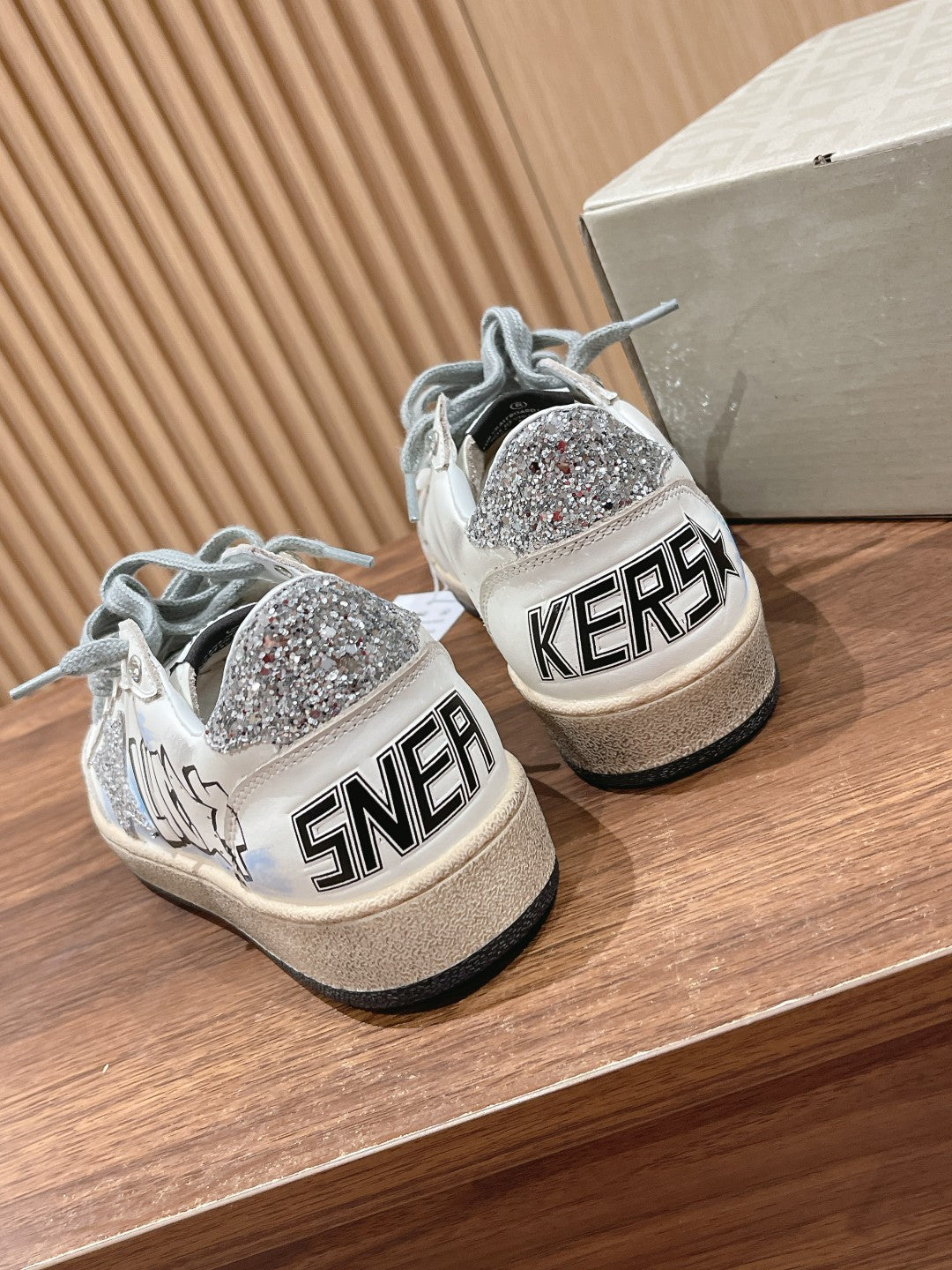 LuxluxHouse Best Quality Shoes Golden Goose