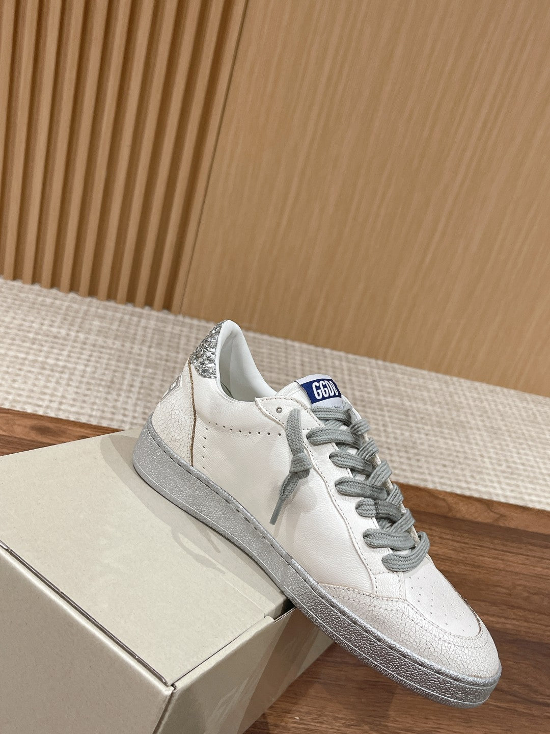 LuxluxHouse Best Quality Shoes Golden Goose