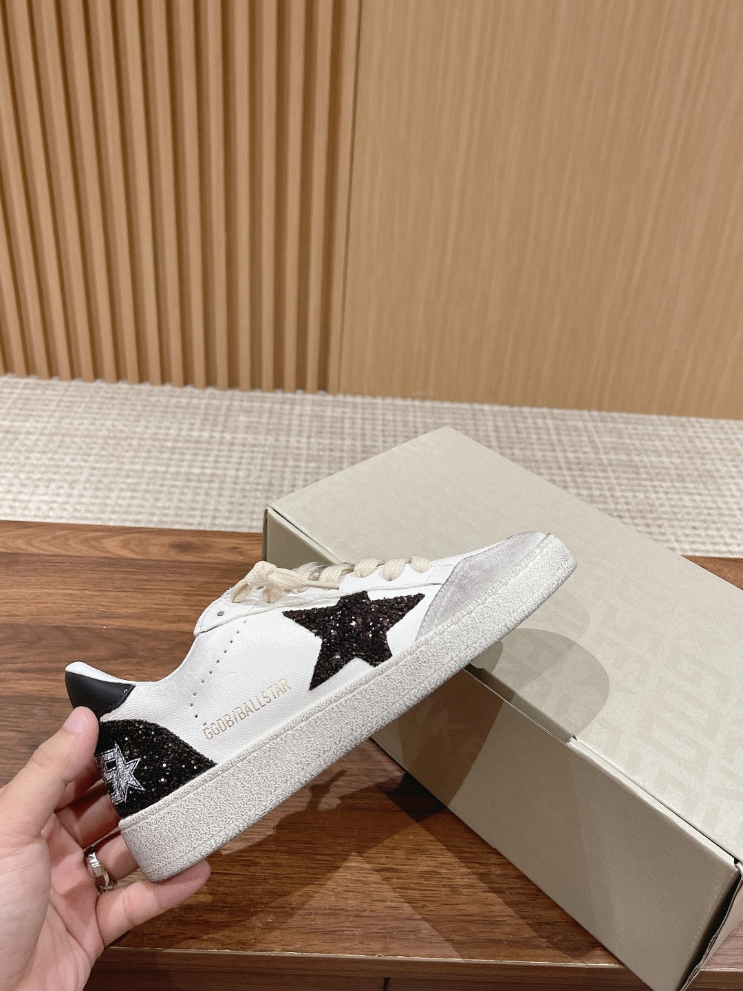 LuxluxHouse Best Quality Shoes Golden Goose