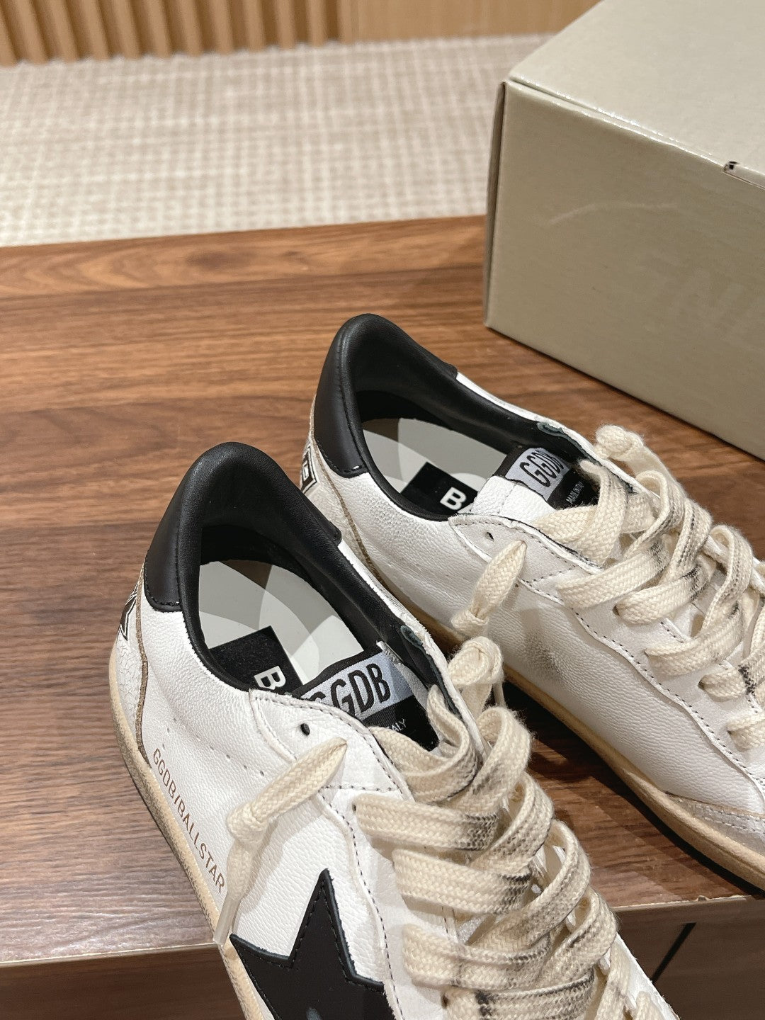 LuxluxHouse Best Quality Shoes Golden Goose