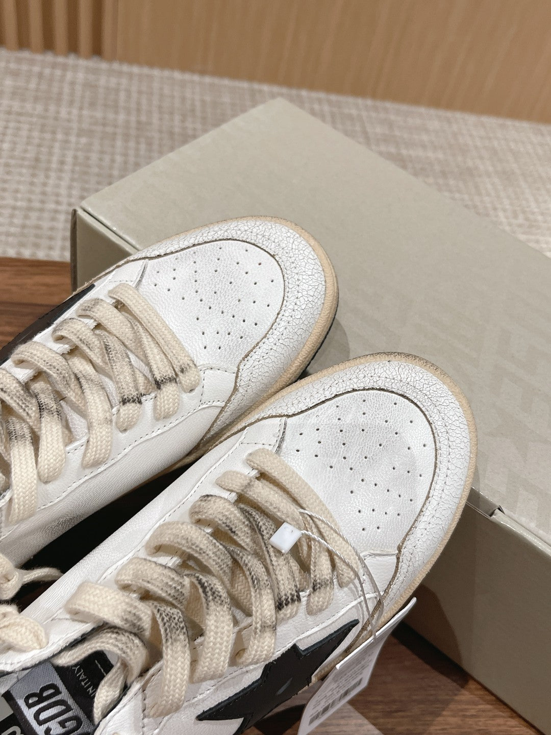 LuxluxHouse Best Quality Shoes Golden Goose
