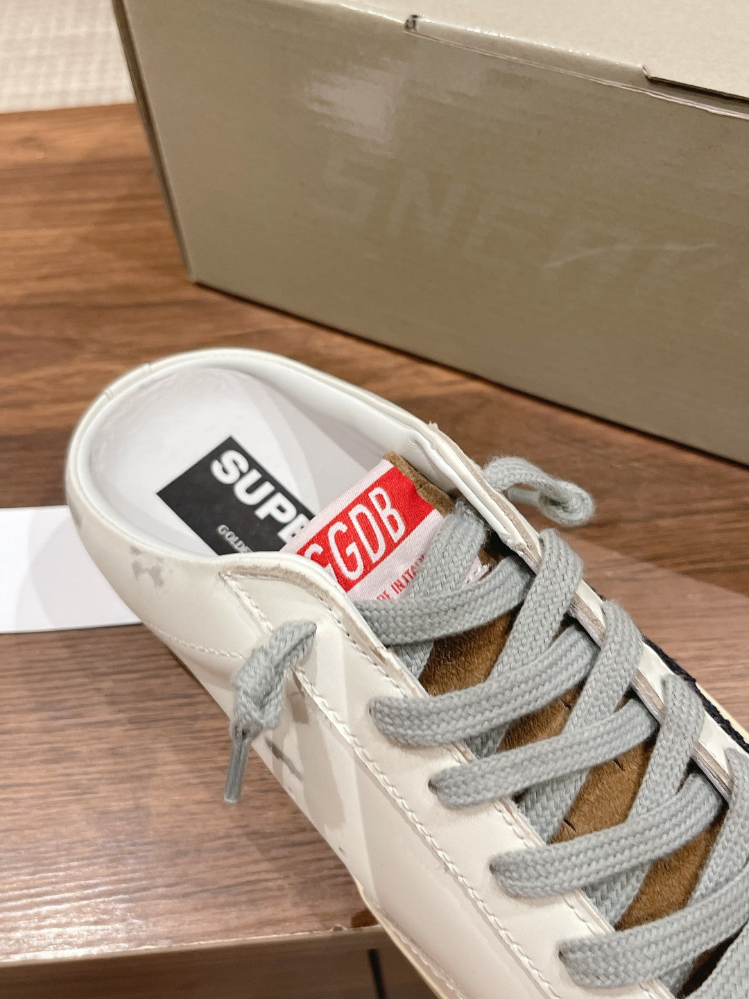 LuxluxHouse Best Quality Shoes Golden Goose