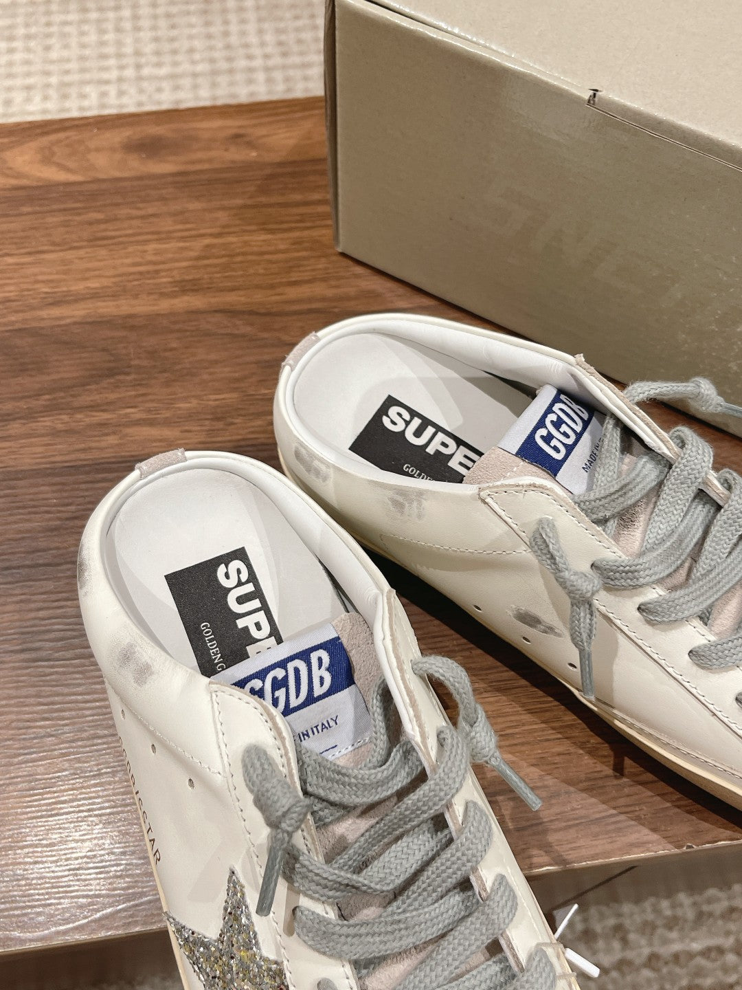 LuxluxHouse Best Quality Shoes Golden Goose
