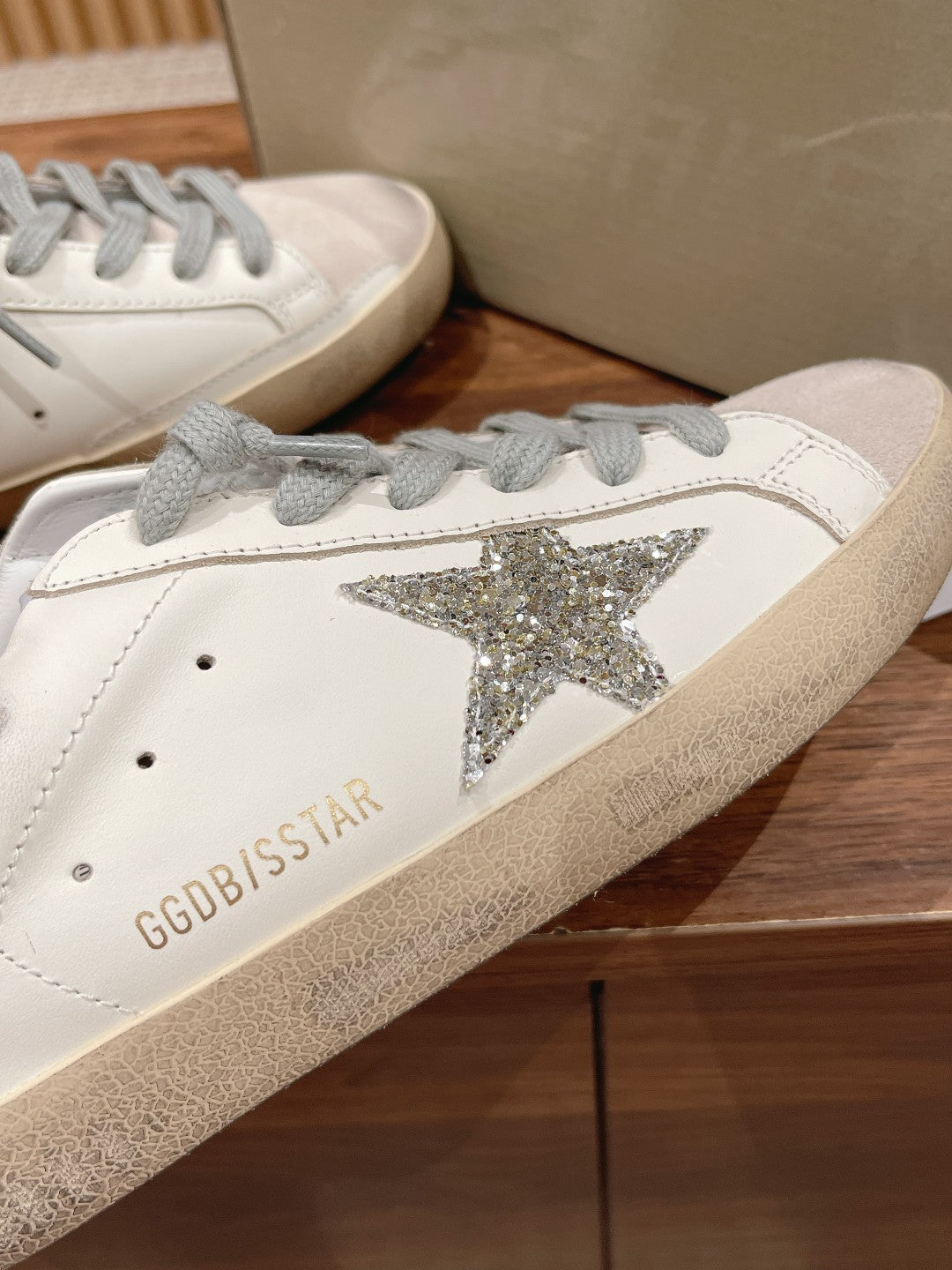LuxluxHouse Best Quality Shoes Golden Goose