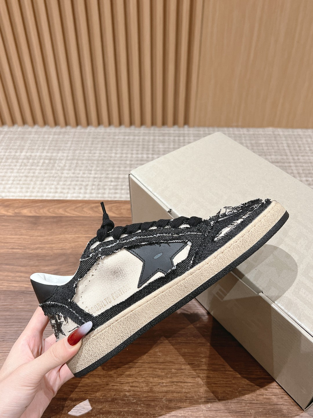 LuxluxHouse Best Quality Shoes Golden Goose
