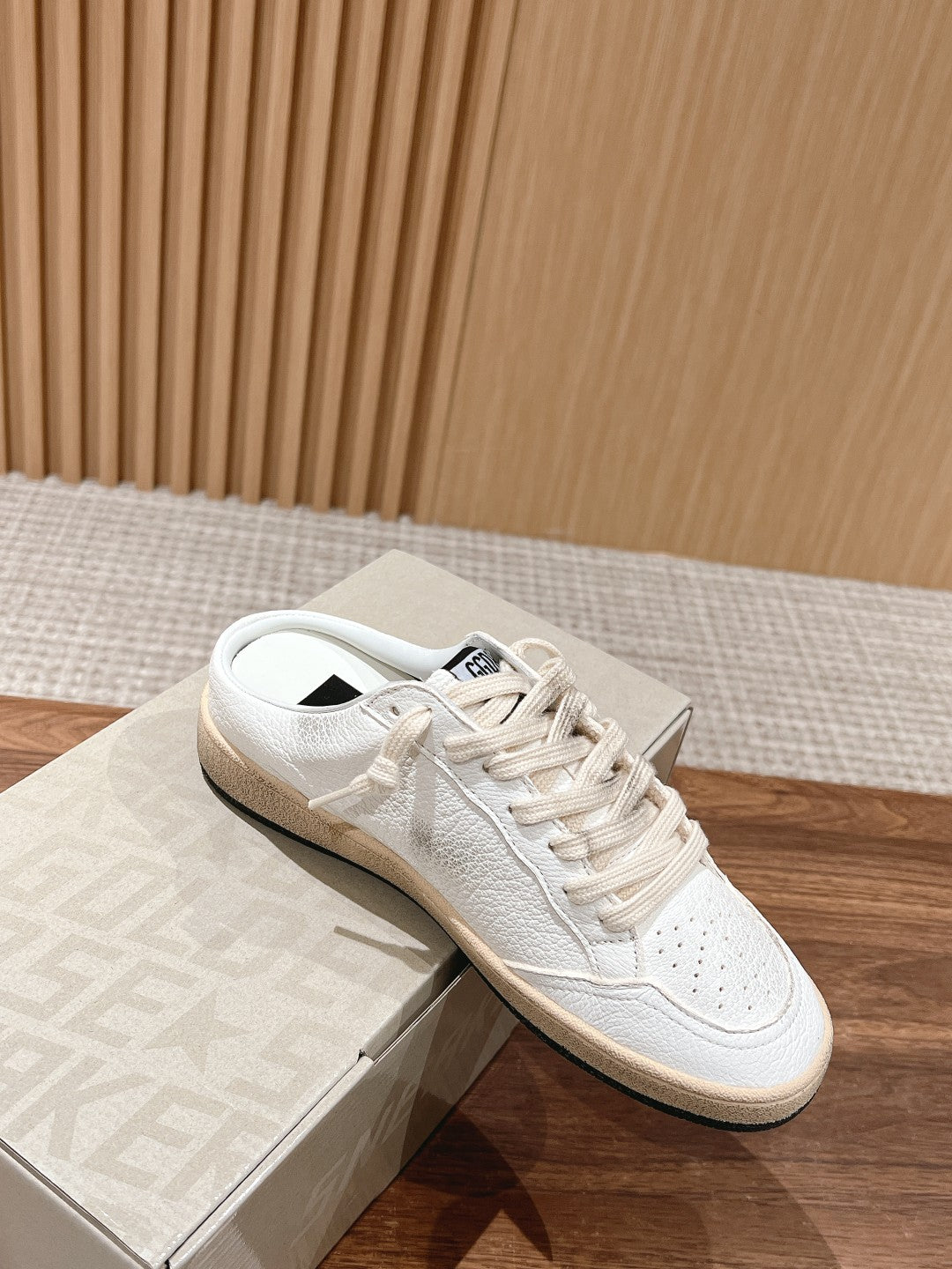 LuxluxHouse Best Quality Shoes Golden Goose