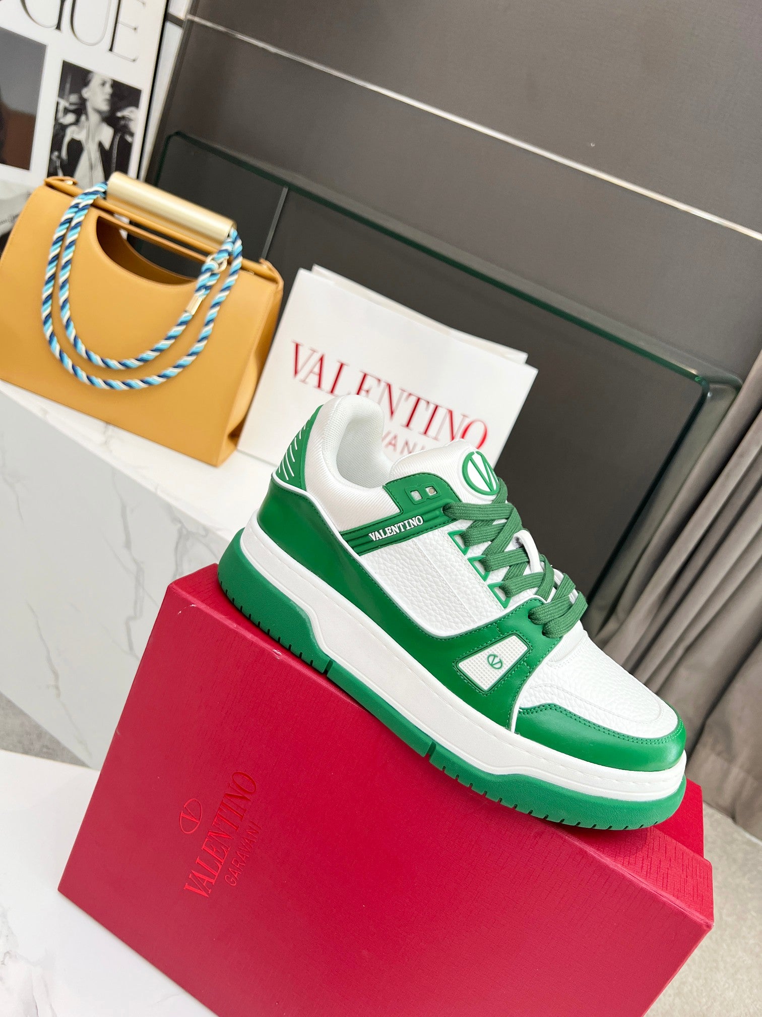 LuxluxHouse Best Quality Shoes Valentino