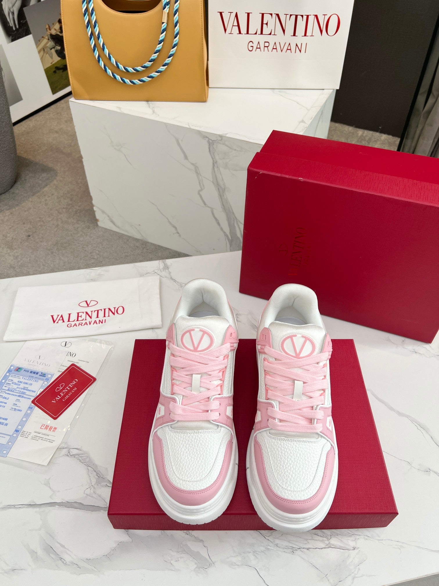 LuxluxHouse Best Quality Shoes Valentino