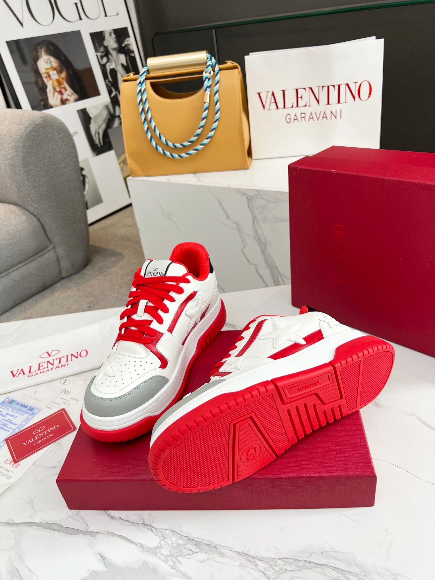 LuxluxHouse Best Quality Shoes Valentino