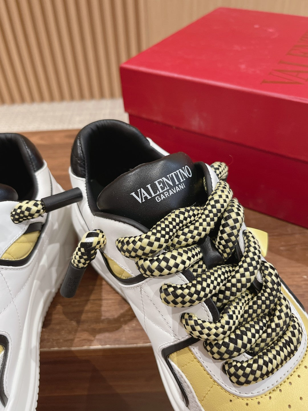 LuxluxHouse Best Quality Valentino Women Shoes