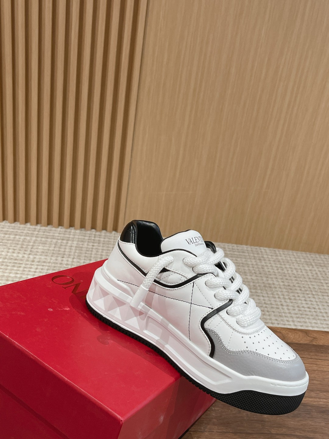 LuxluxHouse Best Quality Valentino Women Shoes
