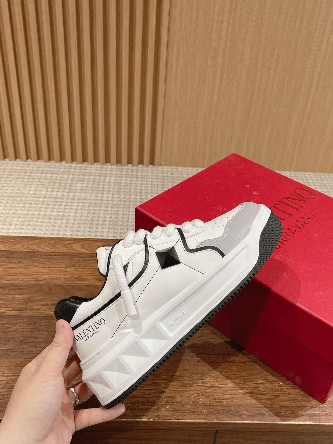 LuxluxHouse Best Quality Valentino Women Shoes