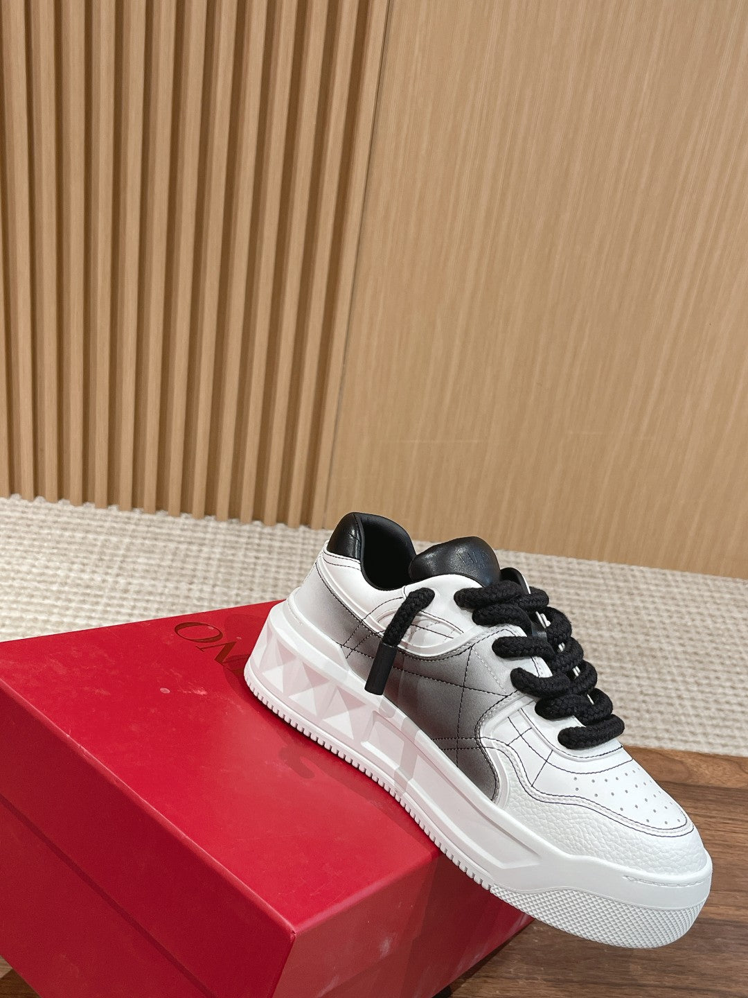 LuxluxHouse Best Quality Valentino Women Shoes