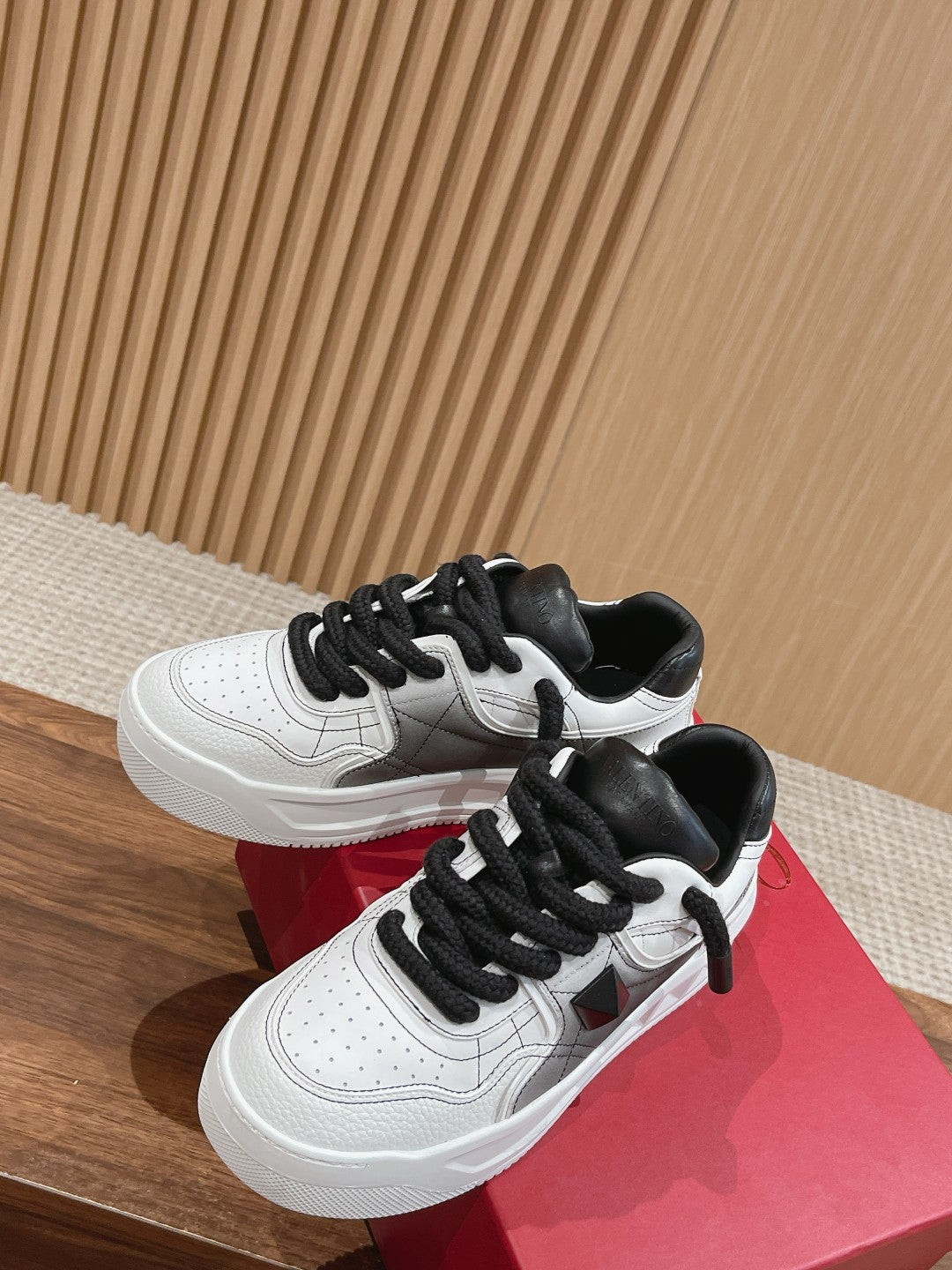 LuxluxHouse Best Quality Valentino Women Shoes