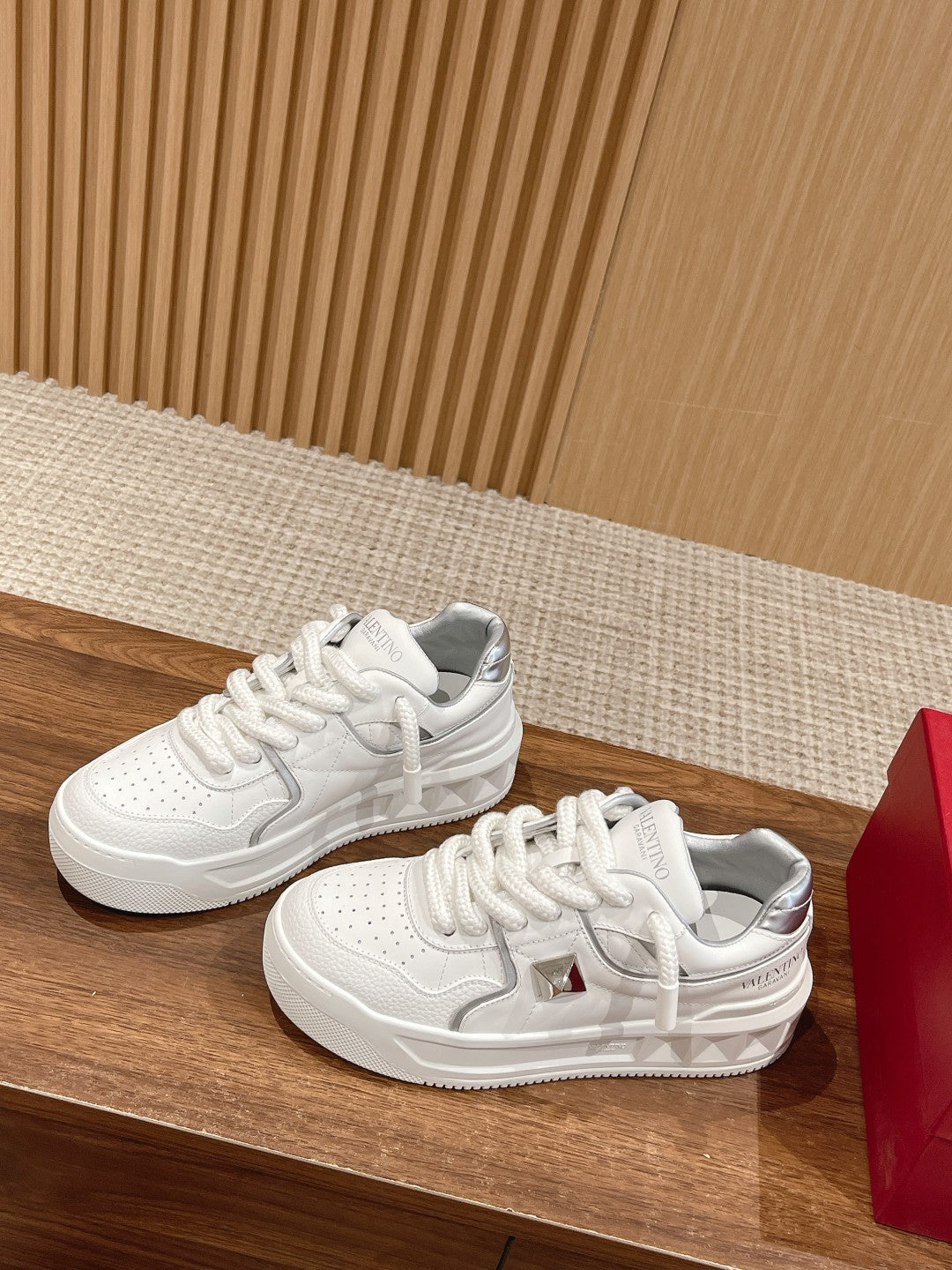 LuxluxHouse Best Quality Valentino Women Shoes