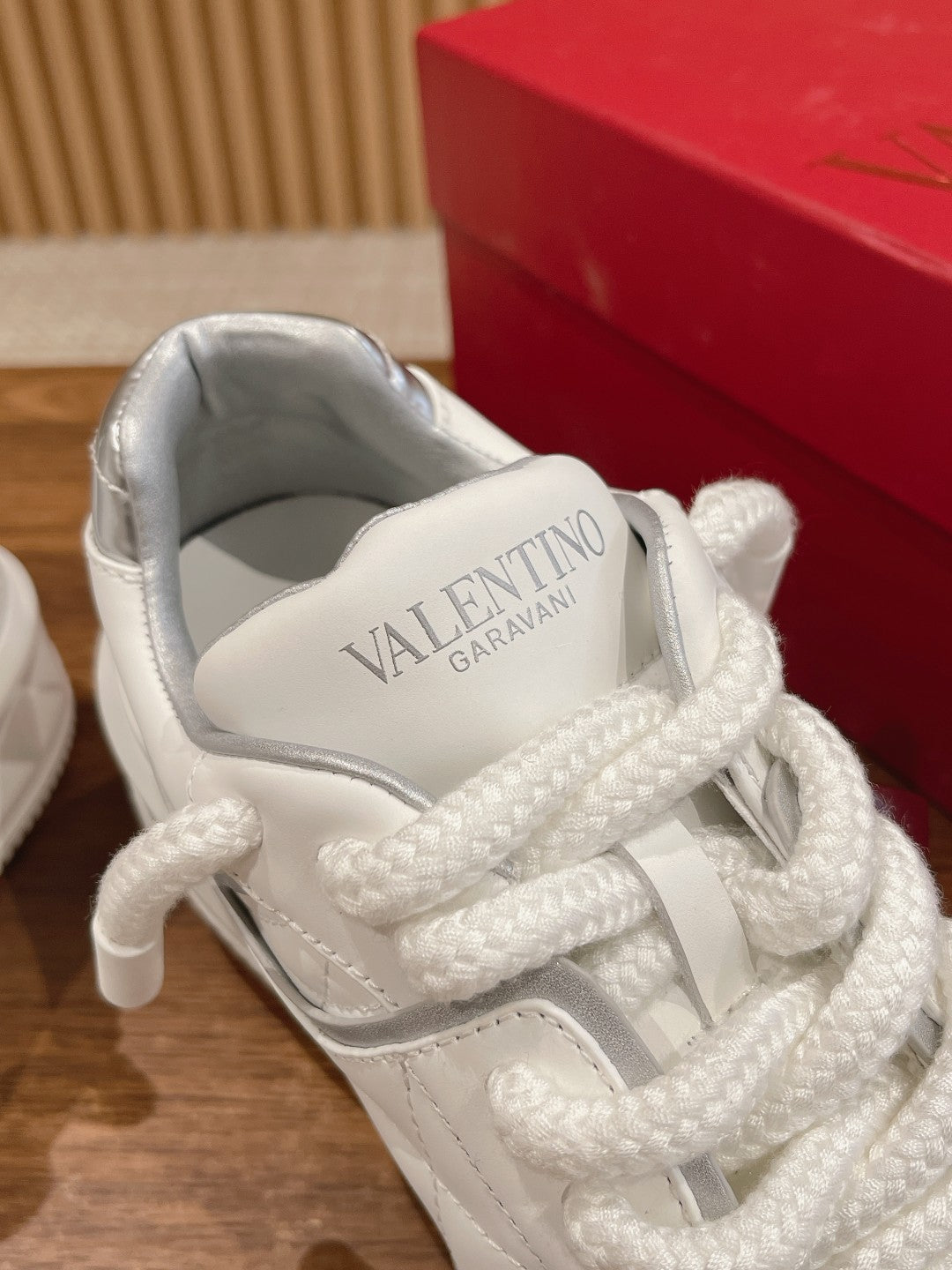 LuxluxHouse Best Quality Valentino Women Shoes