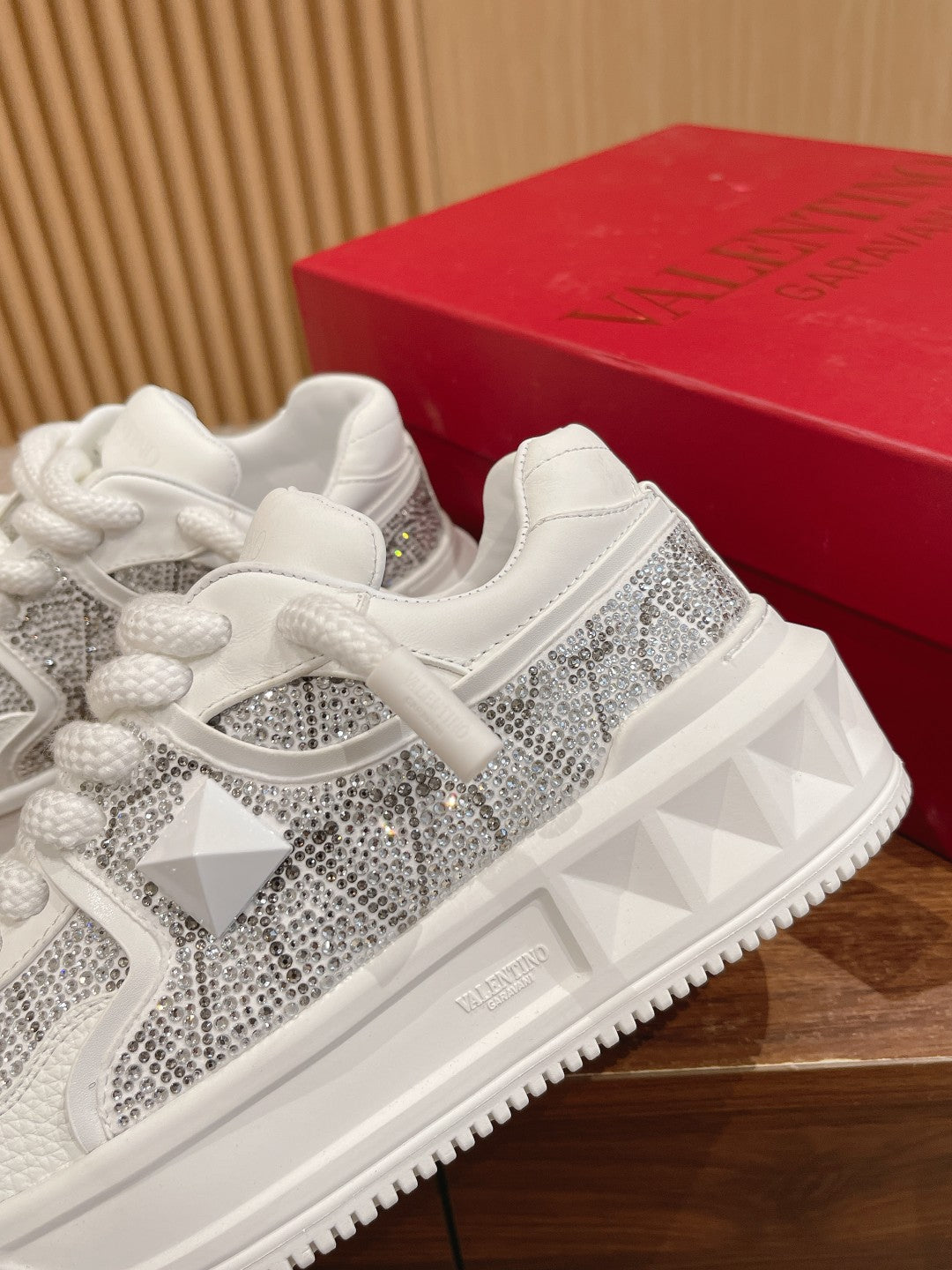 LuxluxHouse Best Quality Valentino Women Shoes