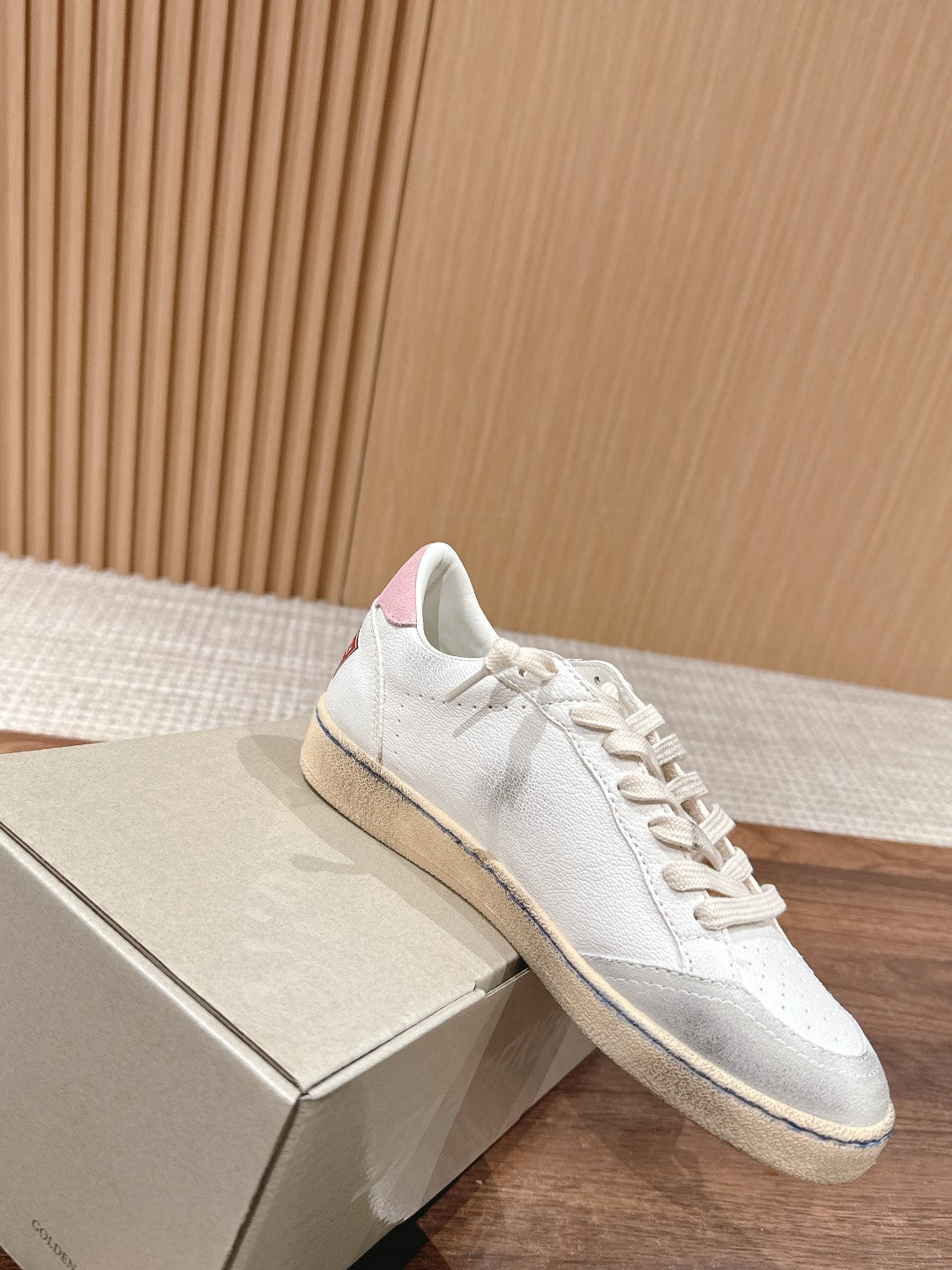 LuxluxHouse Best Quality Shoes Golden Goose