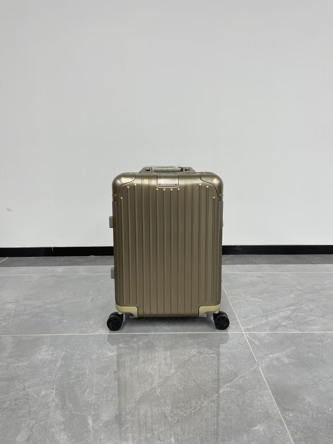 LuxluxHouse Best Quality Bags Luggage