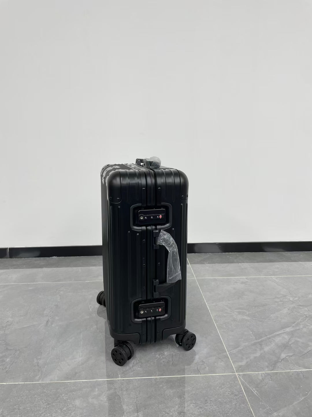 LuxluxHouse Best Quality Bags Luggage