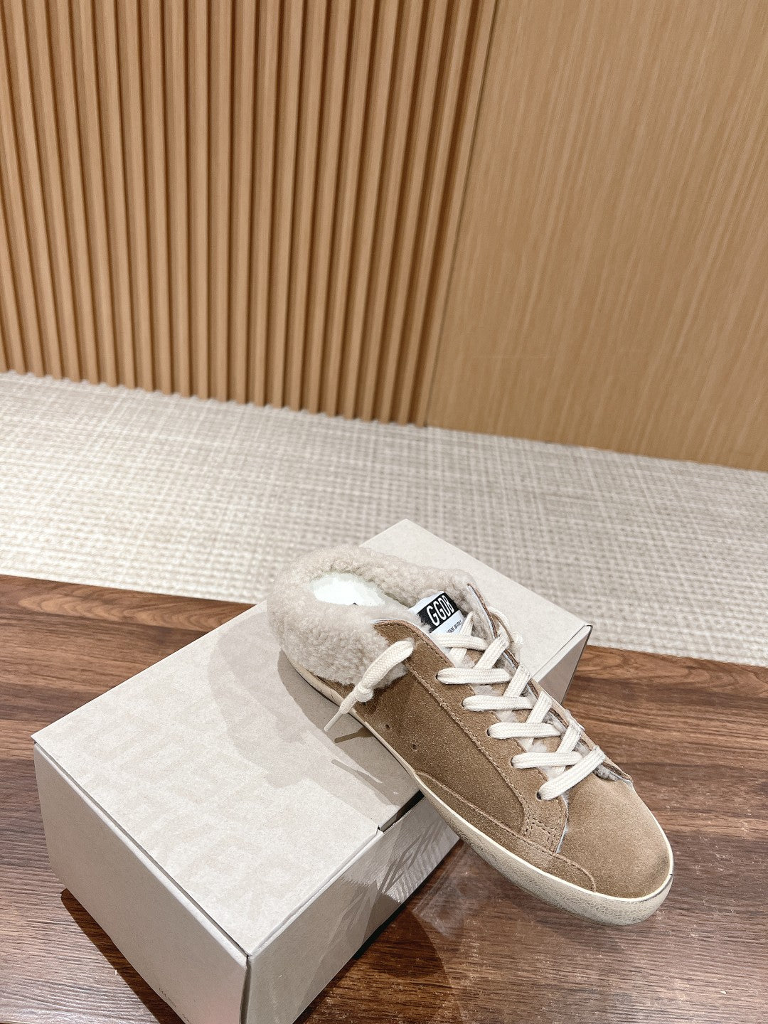 LuxluxHouse Best Quality Shoes Golden Goose