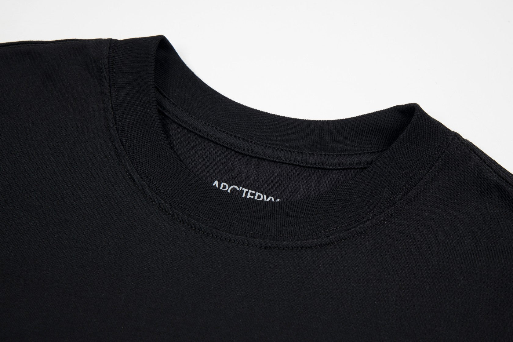 LuxluxHouse Best Quality Clothes T-shirt Arcteryx
