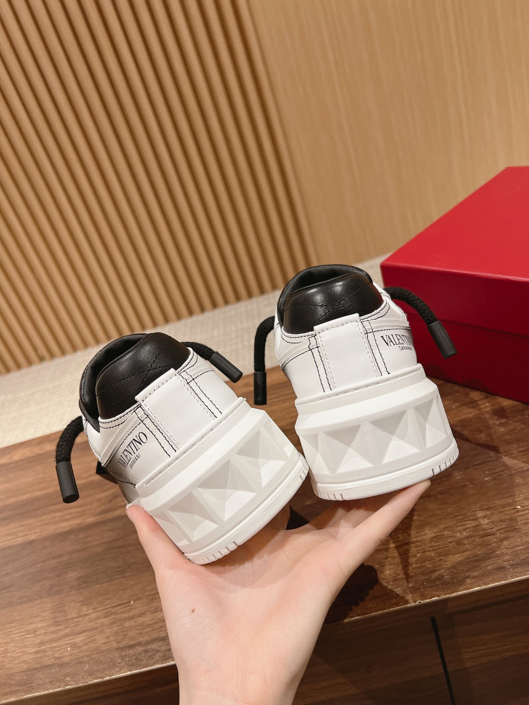 LuxluxHouse Best Quality Valentino Women Shoes