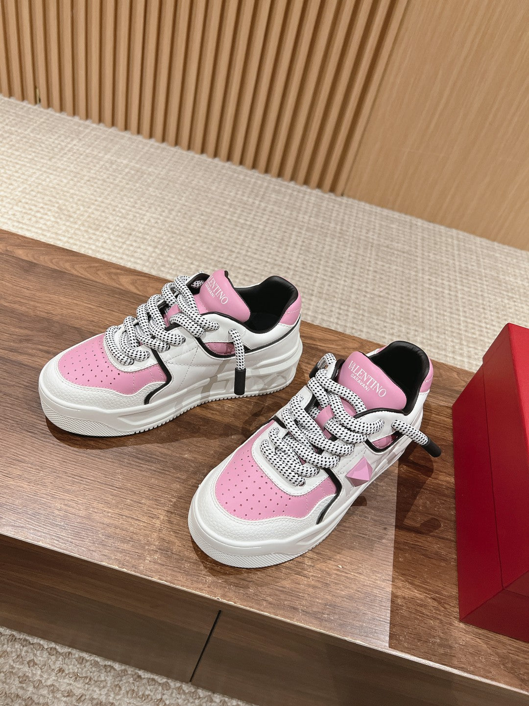 LuxluxHouse Best Quality Valentino Women Shoes