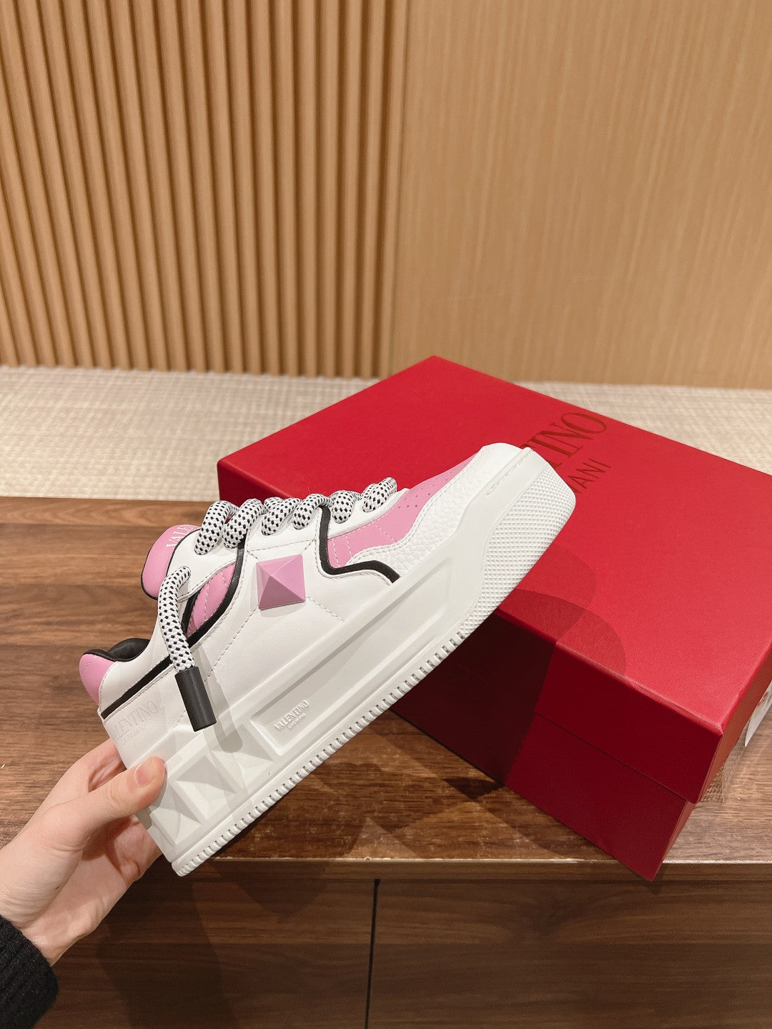 LuxluxHouse Best Quality Valentino Women Shoes