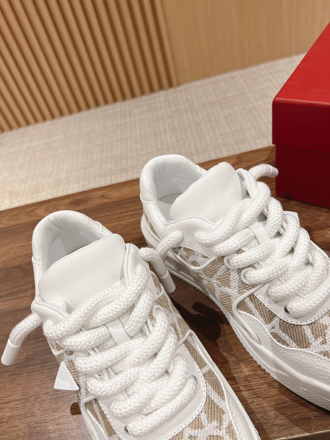 LuxluxHouse Best Quality Valentino Women Shoes