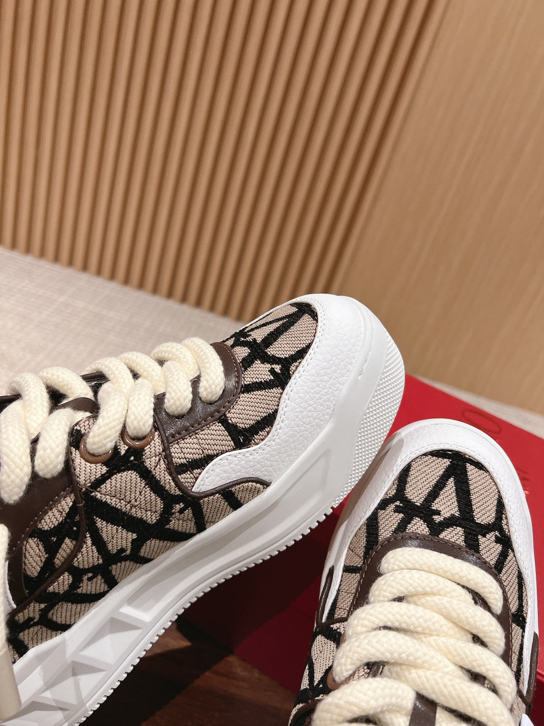 LuxluxHouse Best Quality Valentino Women Shoes