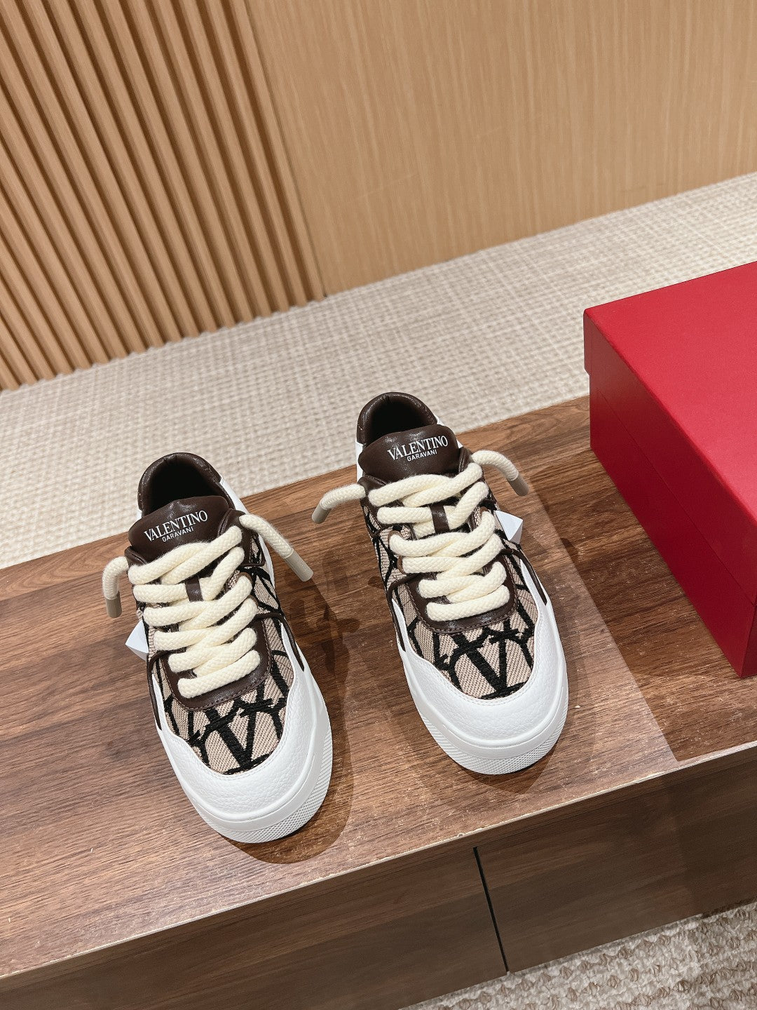 LuxluxHouse Best Quality Valentino Women Shoes