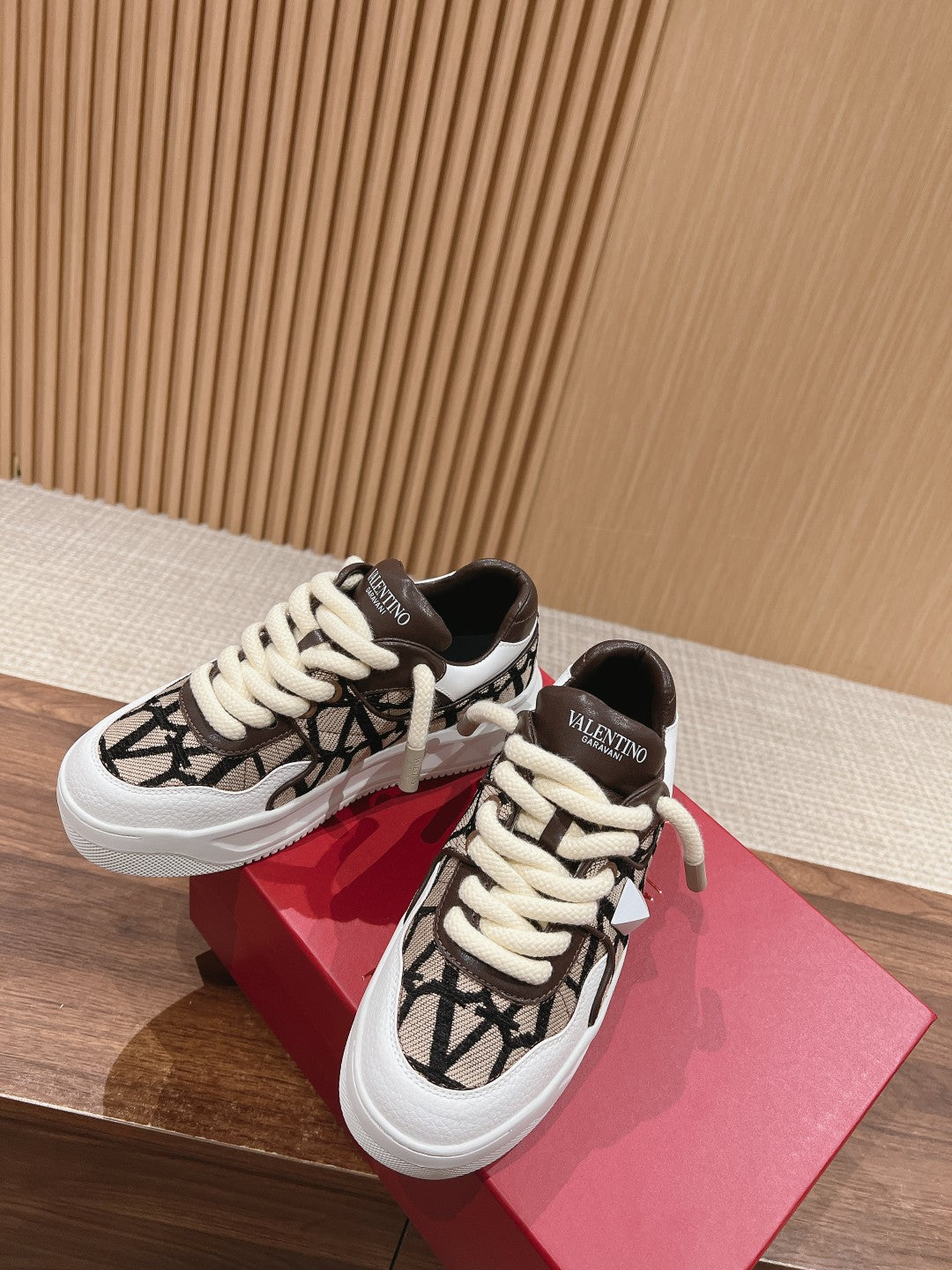 LuxluxHouse Best Quality Valentino Women Shoes