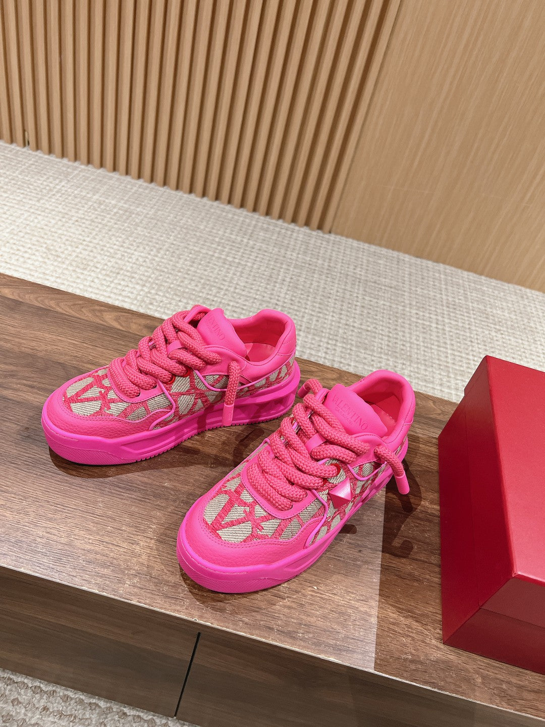 LuxluxHouse Best Quality Valentino Women Shoes