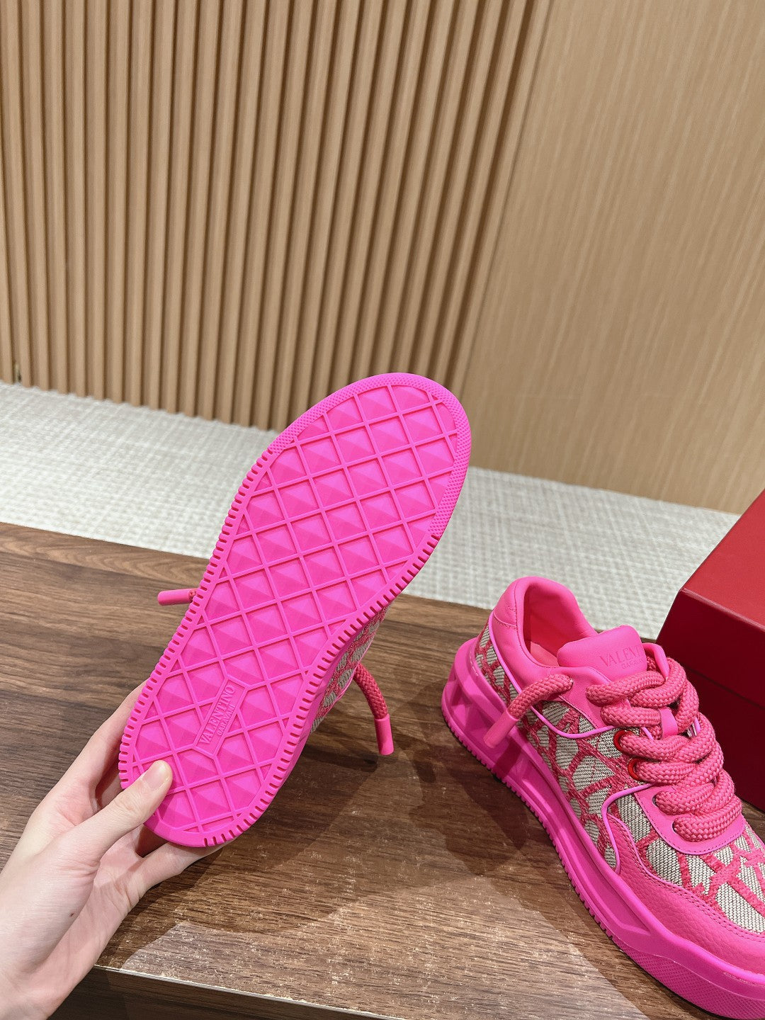 LuxluxHouse Best Quality Valentino Women Shoes
