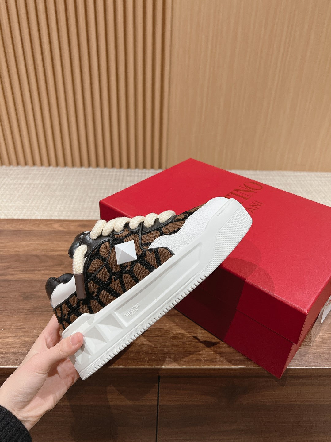 LuxluxHouse Best Quality Valentino Women Shoes